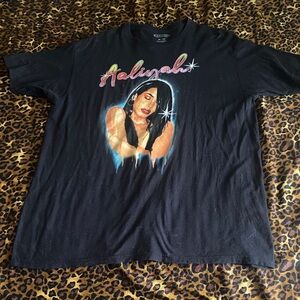 Aaliyah Black Graphic Short Sleeve Tee